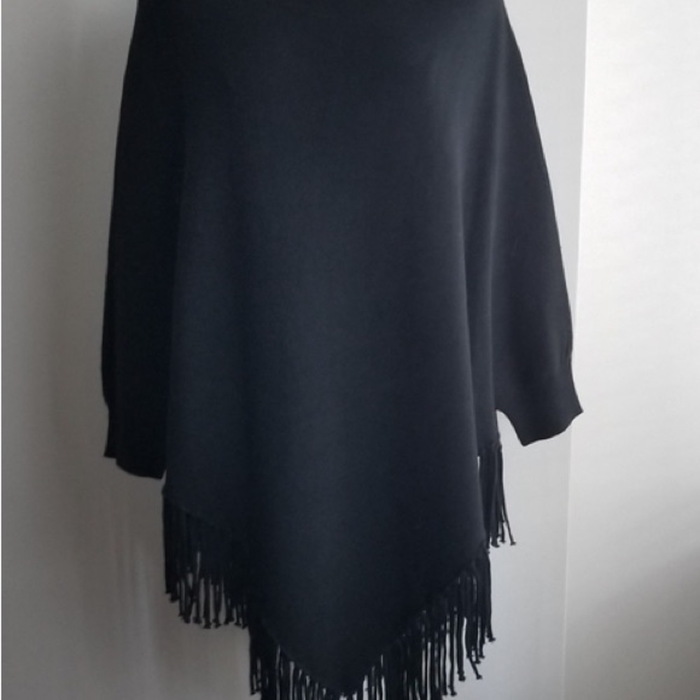 Calvin Klein Black Sweater Poncho Fringed with Sleeves, One Size Fits All - Picture 2 of 13